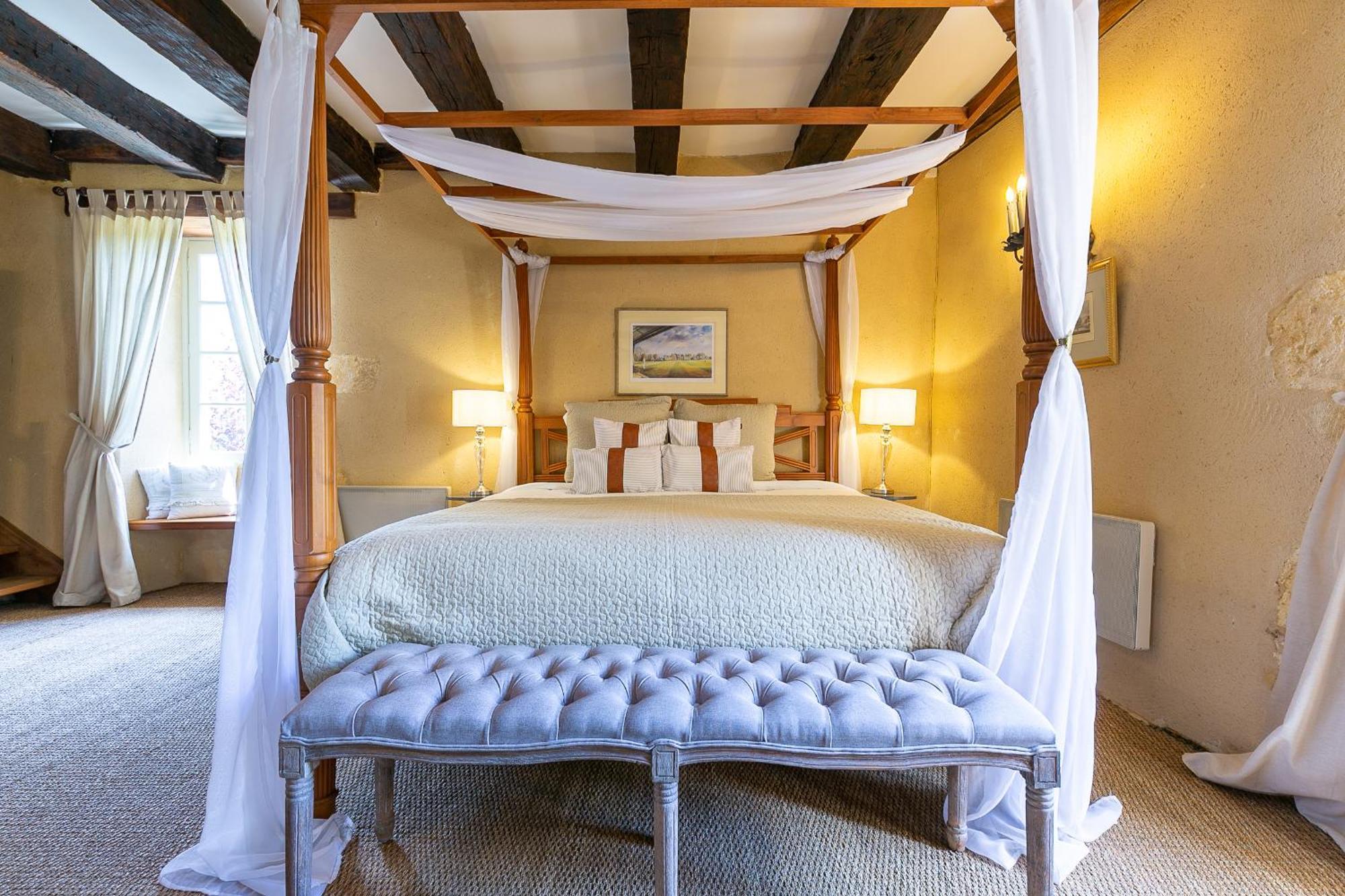 La Maison Louverie Pontours 外观 照片